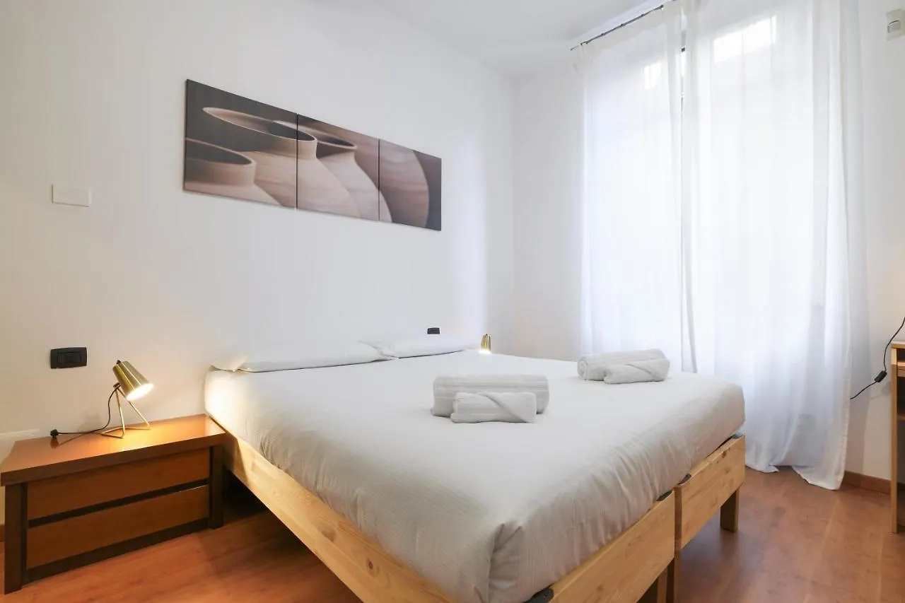 Primopiano - Pellegrino Rossi B Apartman Milánó