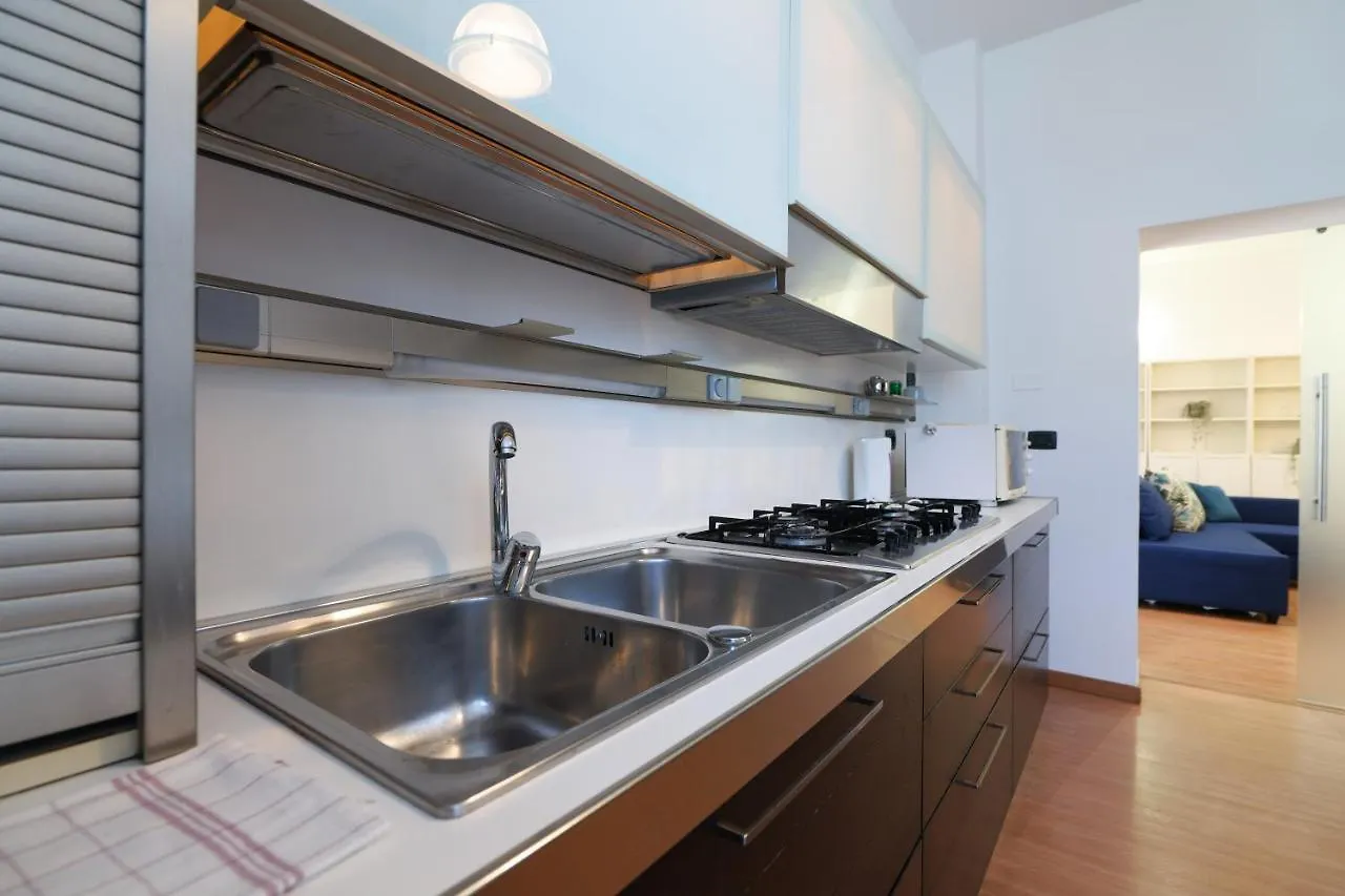 Primopiano - Pellegrino Rossi B Apartman Milánó