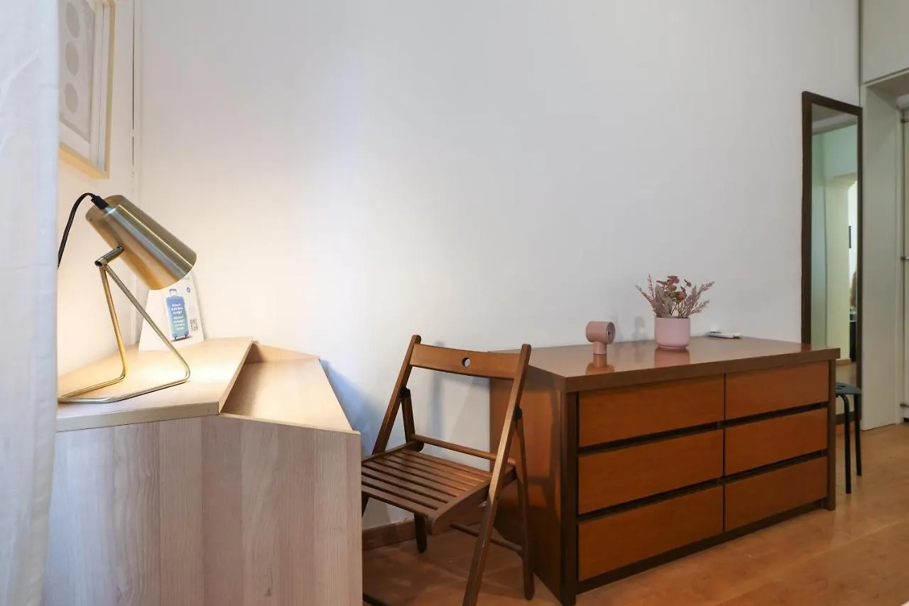 Primopiano - Pellegrino Rossi B Apartman Milánó