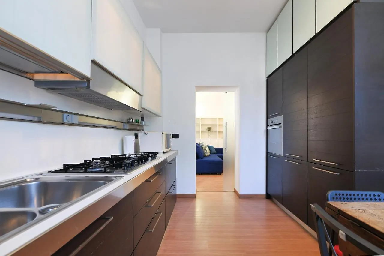 Primopiano - Pellegrino Rossi B Apartman Milánó